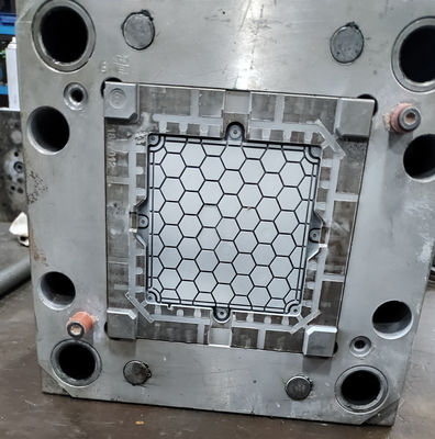 جودة  General Purpose Injection Molding System with LKM Mold Base Grinding Machining مصنع