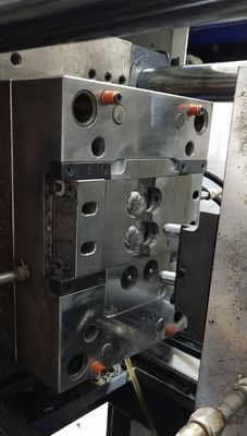 موجهات الأجهزة المنزلية S136H 718H تشكيل آلة تشكيل قوالب حقن البلاستيك